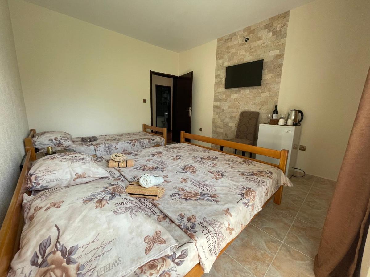 Apartments Monte Casa Бар Экстерьер фото