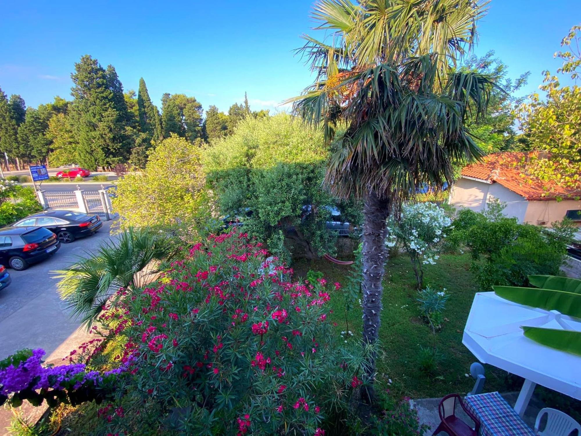 Apartments Monte Casa Бар Экстерьер фото